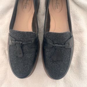 Clarks “Raisie Foster” Women’s shoes. Size 8. NWOB